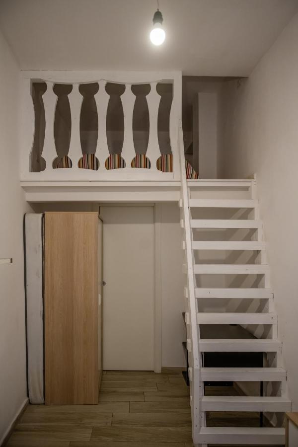 In Flats Toledo Apartment Neapel
